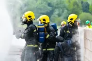 Manekin szkoleniowy Ruth Lee FIRE House 70 kg podczas ćwiczeń 8