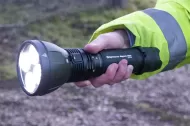 Latarka NightSearcher Magnum 11600 w służbach poszukiwawczych