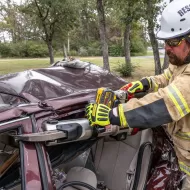 Rękawice techniczne KONG Extrication EXTRC podczas akcji