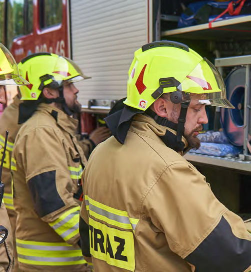 Hełm strażacki techniczny Tytan Neo w wersji z przyłbicą